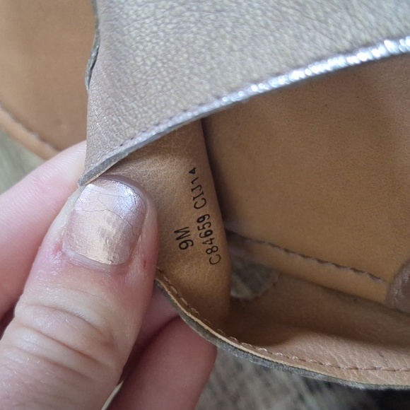 BOC Strappy Heeled Sandal Size 9M - Picture 13 of 14